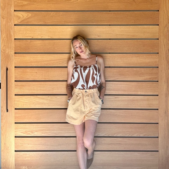 ✨Citizens Of Humanity✨ Chic Peach Shorts - Picture 2 of 11